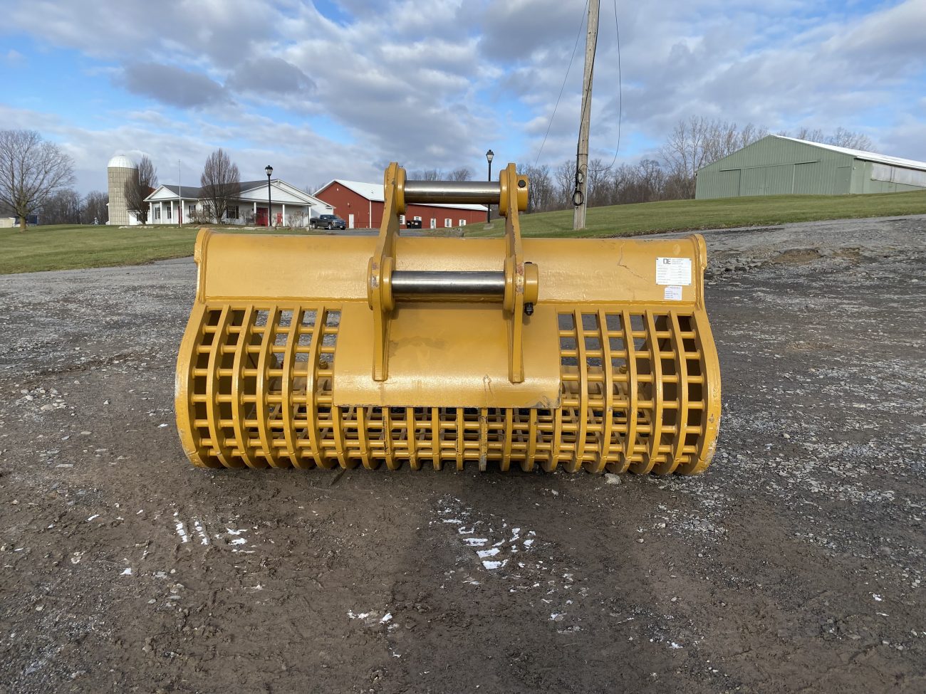 60'' Screening Bucket BOCE for 170CL Excavator with 70mm pins - Image 3