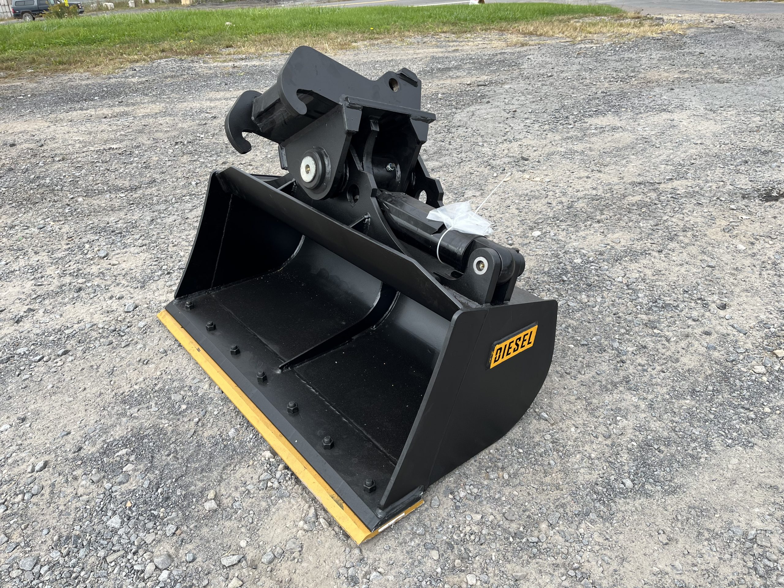 42" Tilt Ditch Bucket BOCE for Bobcat E35/MX3 - Image 7