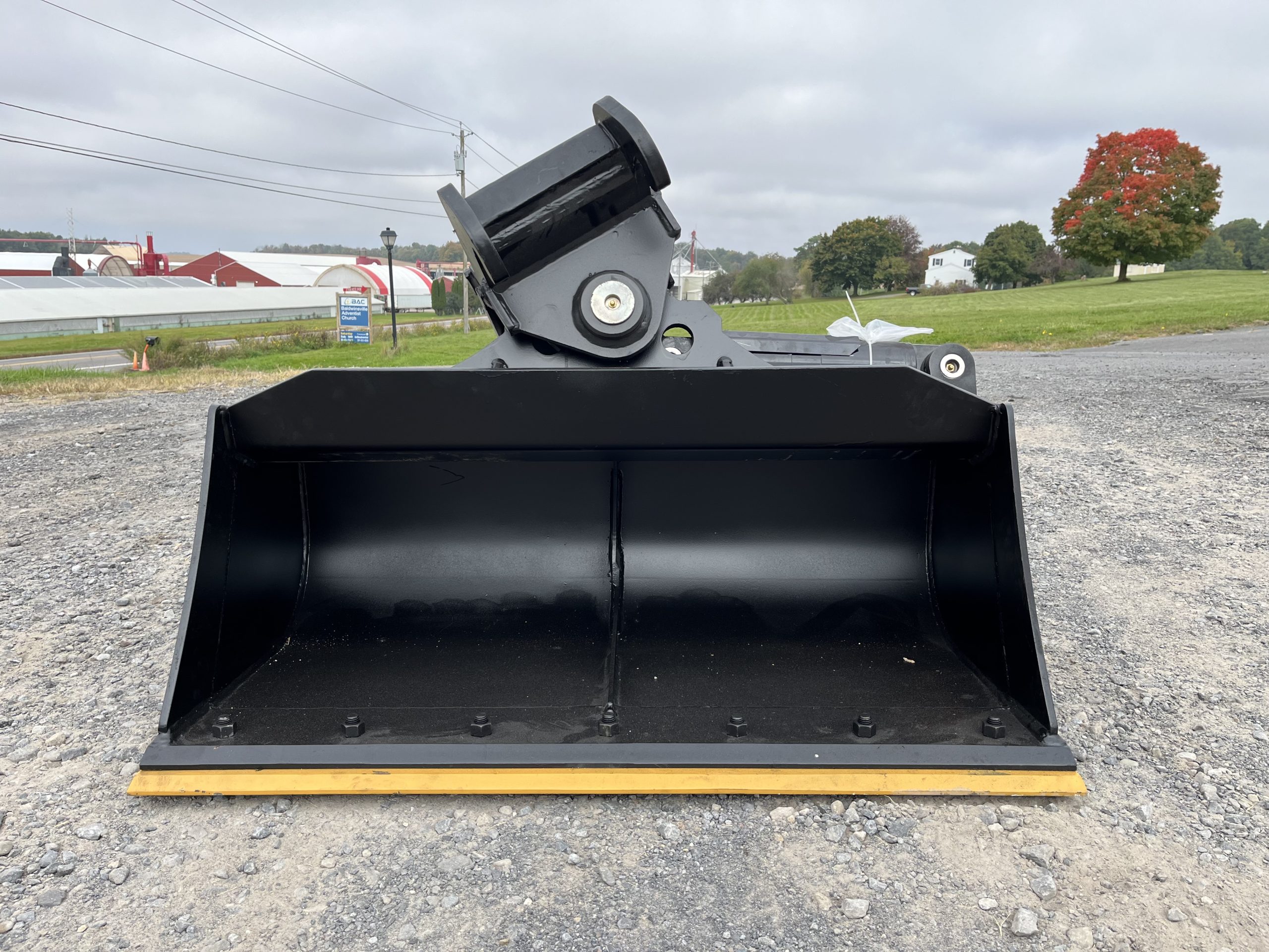 42" Tilt Ditch Bucket BOCE for Bobcat E35/MX3 - Image 8