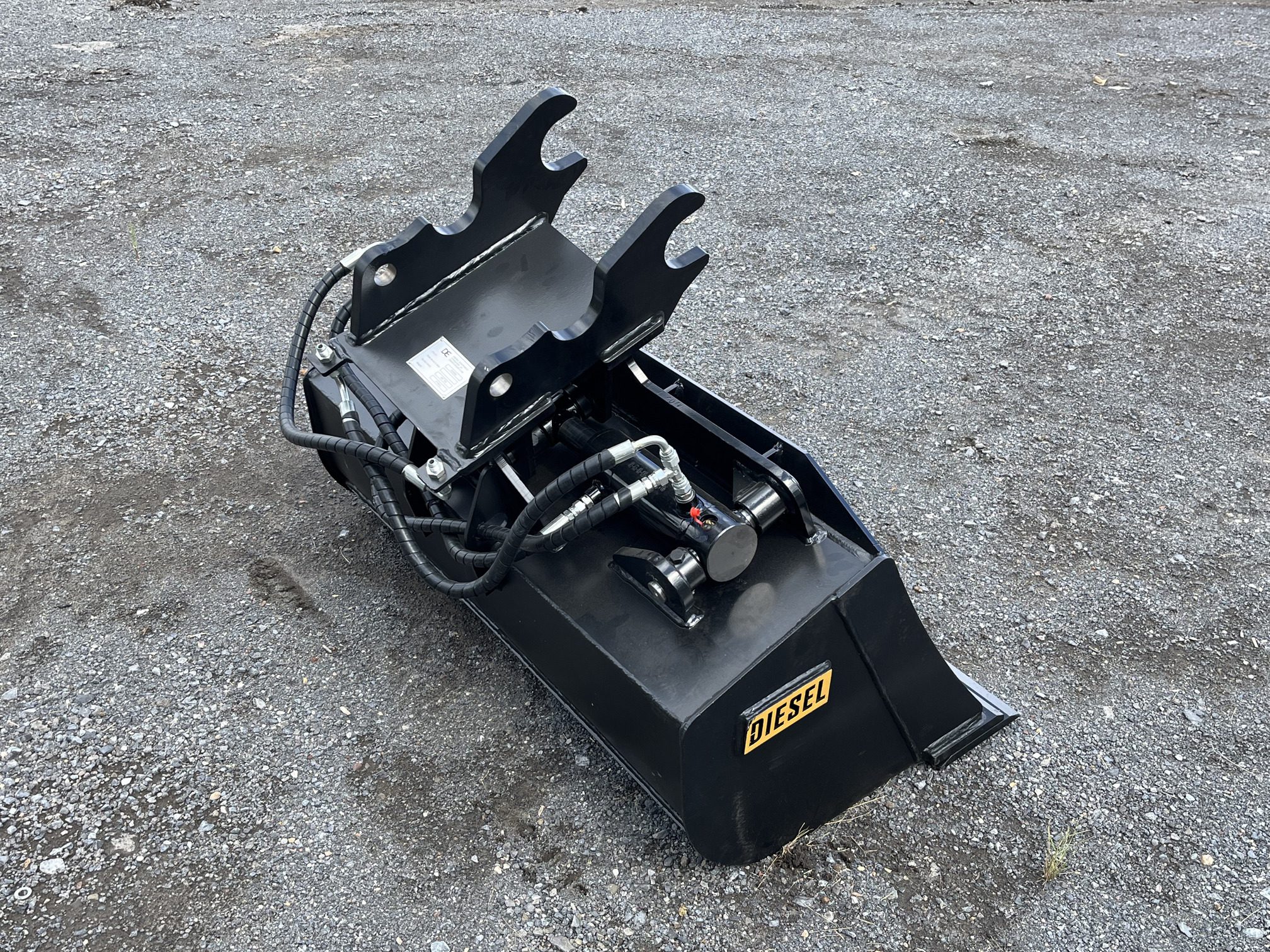 42" Tilt Ditch Bucket BOCE for Kubota K7875 Coupler - Image 4
