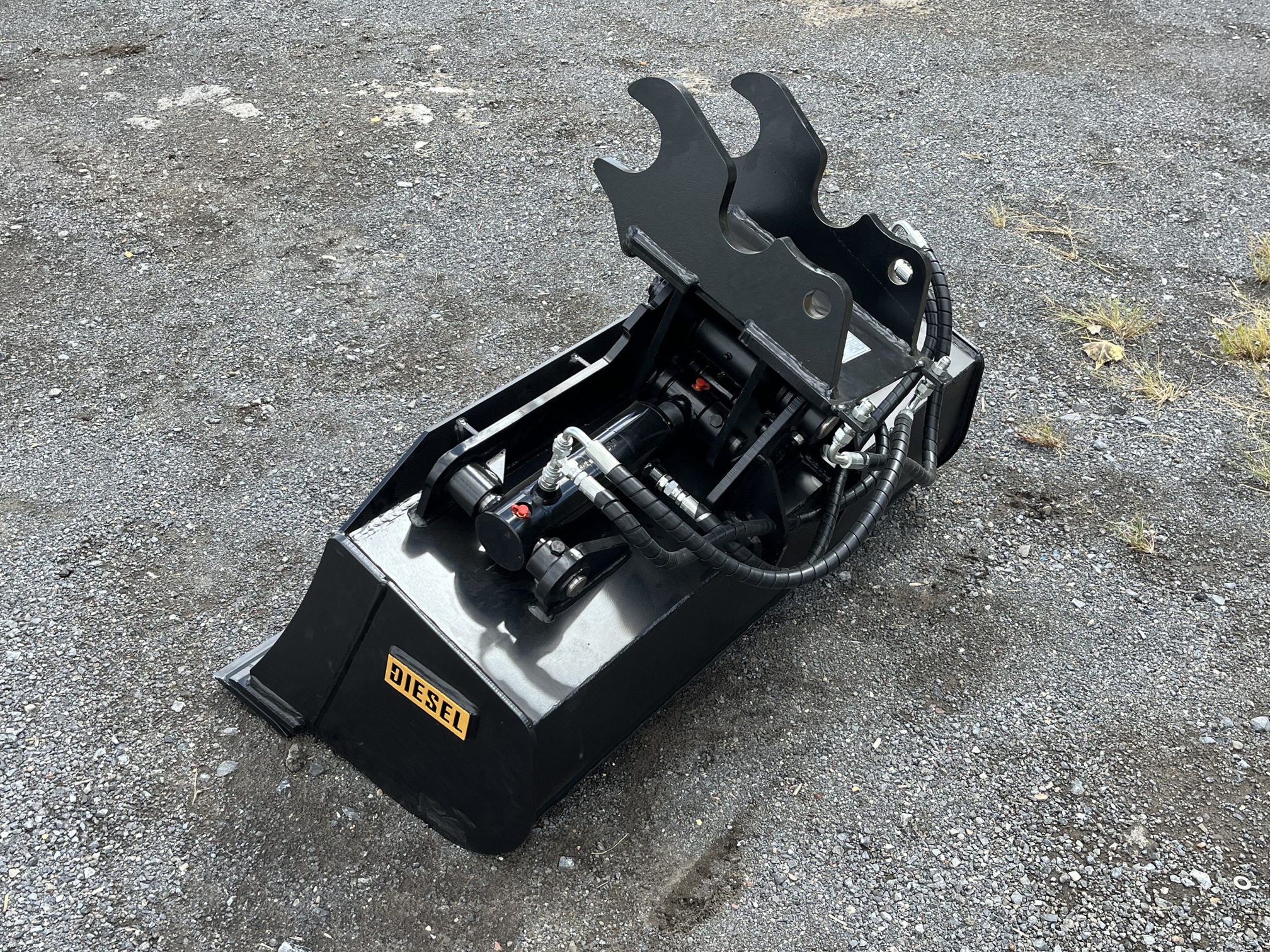 42" Tilt Ditch Bucket BOCE for Kubota K7875 Coupler - Image 6