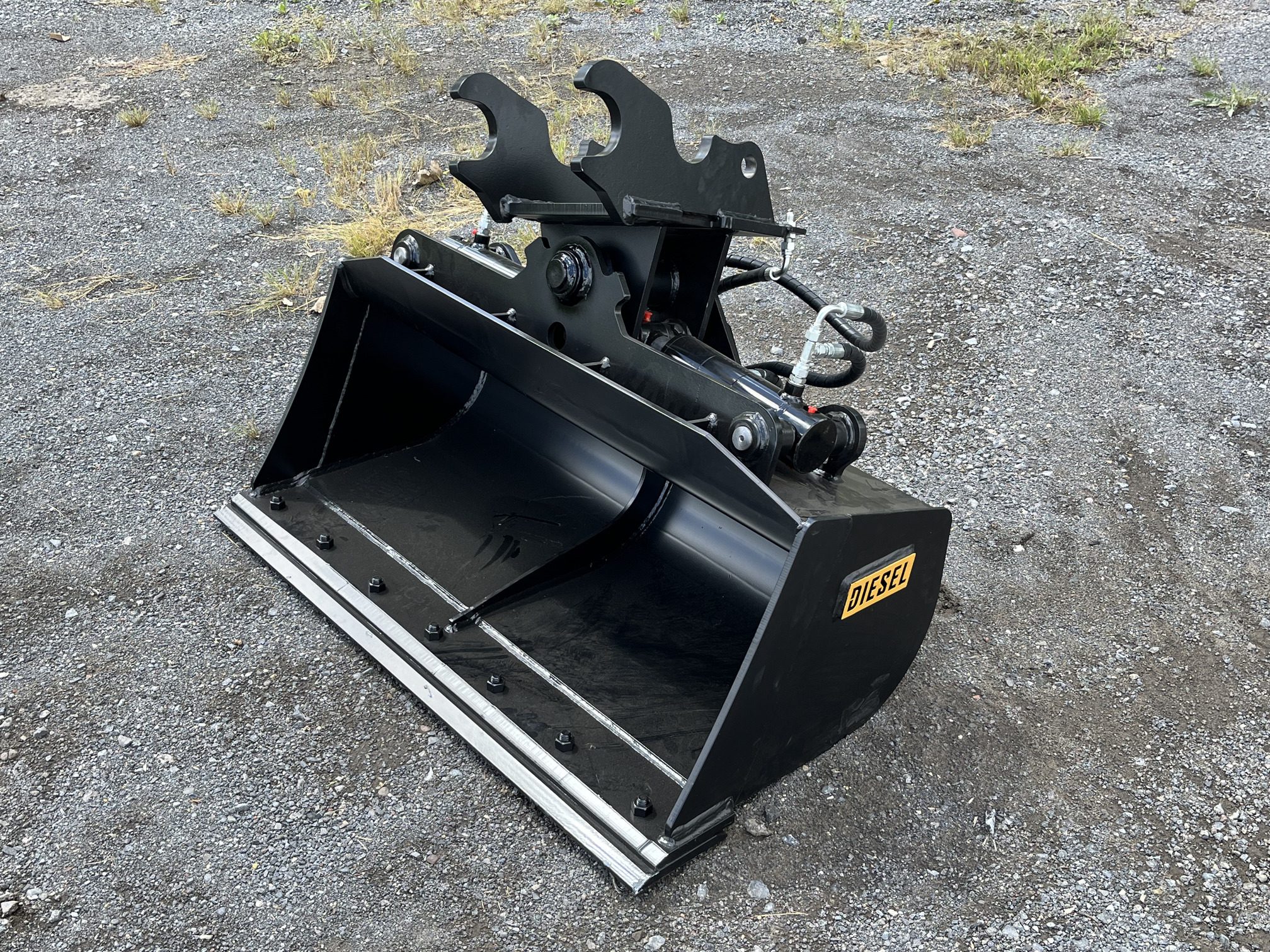42" Tilt Ditch Bucket BOCE for Kubota K7875 Coupler - Image 7