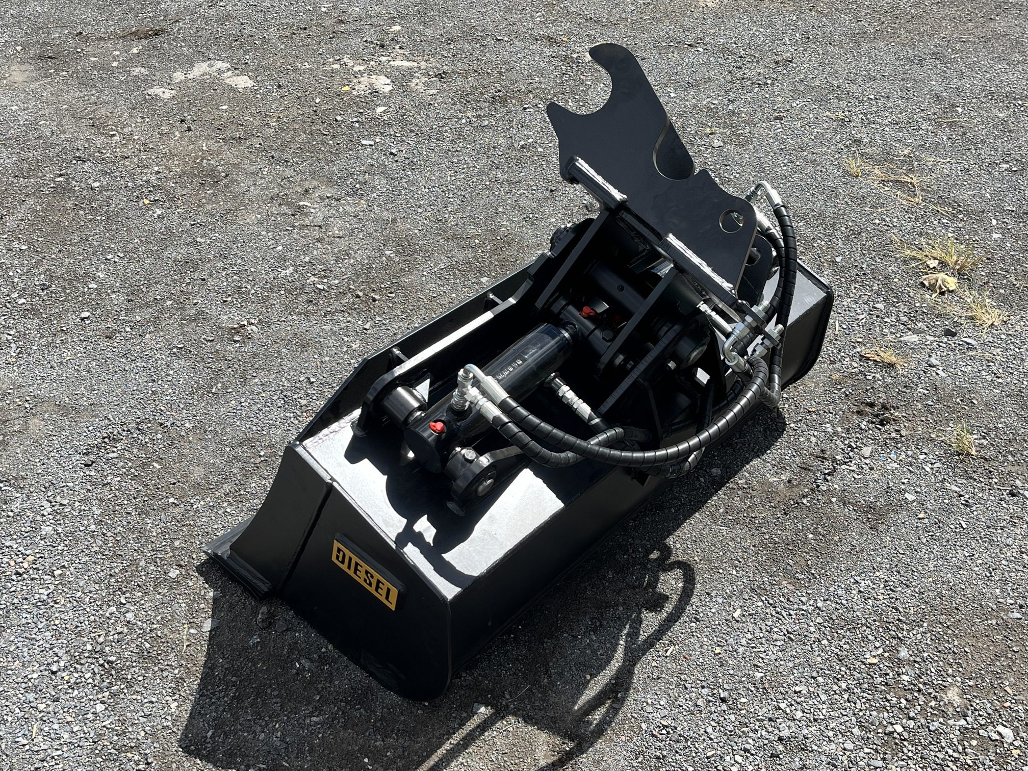 42" Tilt Ditch Bucket BOCE for Kubota K7875 Coupler - Image 10